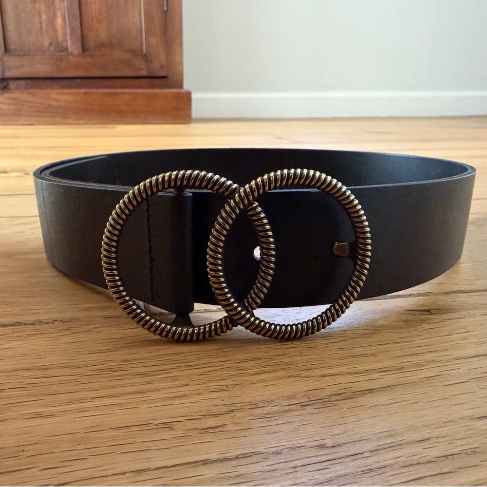 Aritzia textured Double Ring Jean Belt in Blk and Gold